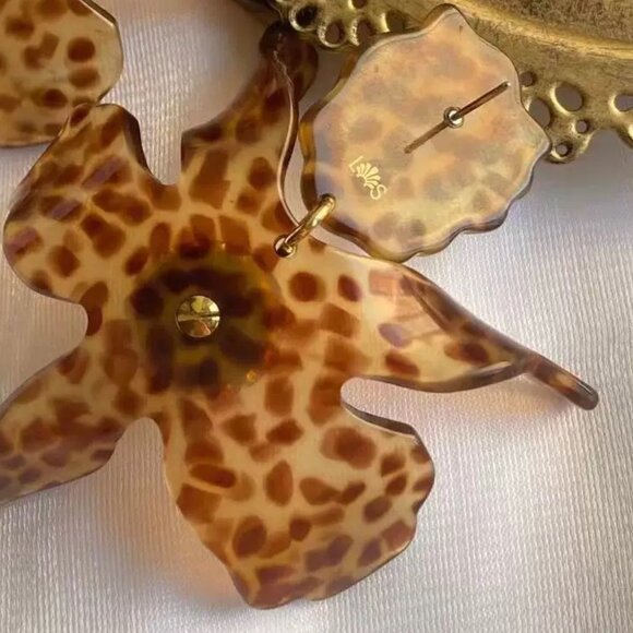 Lele Sadoughi Crystal Lily Earrings Leopard - Picture 3 of 3